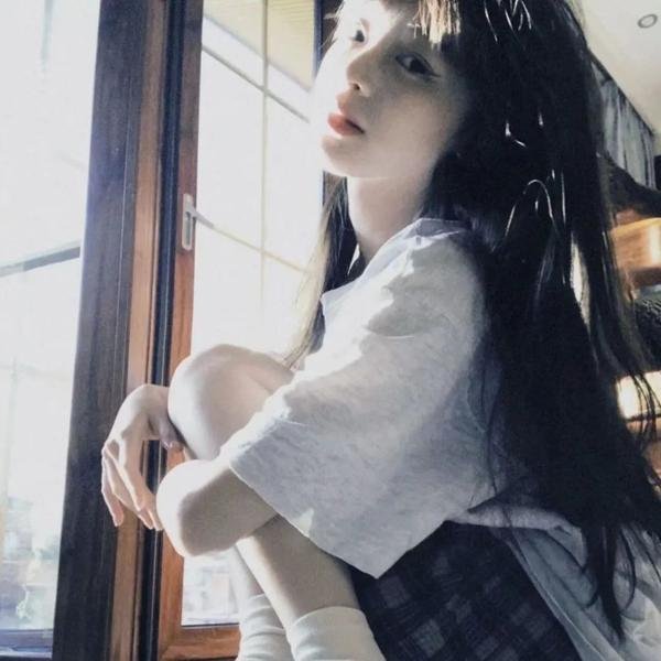 明月入卿怀